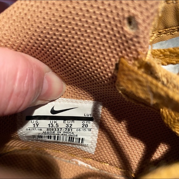 NICE KIDS NIKE Air Force ONE TAN BROWN SUEDE HIGH TOP SNEAKERS SHOES SIZE 1 GUC - Picture 6 of 10